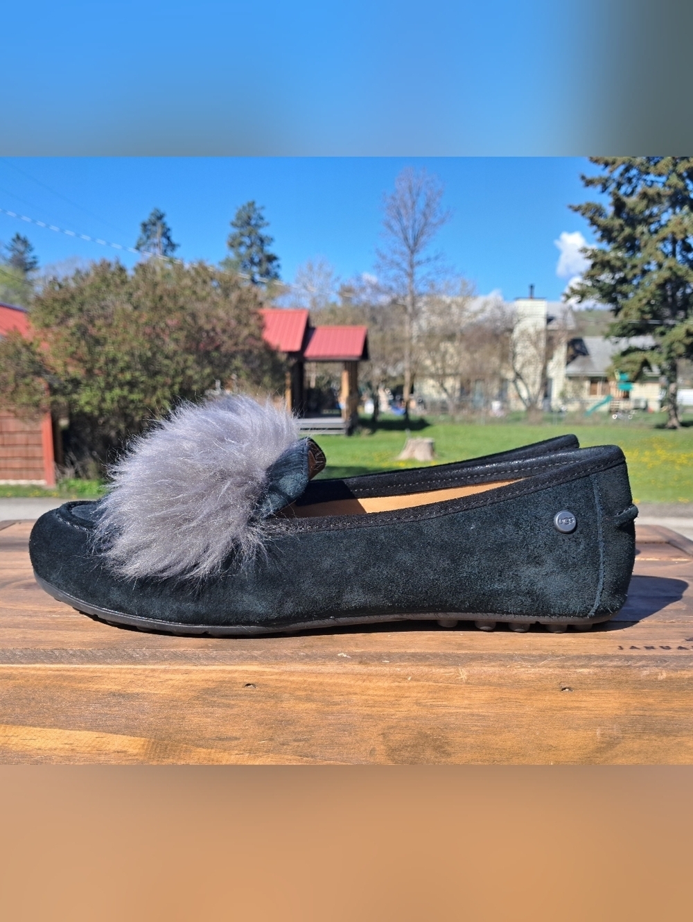 UGG Kaley Wisp Loafers Size 8